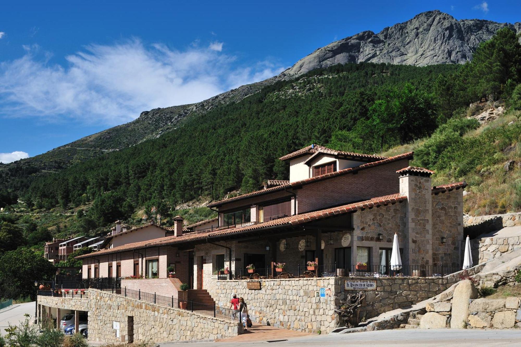 Hotel Rural Y Restaurante, Rinconcito De Gredos Cuevas Del Valle Екстер'єр фото